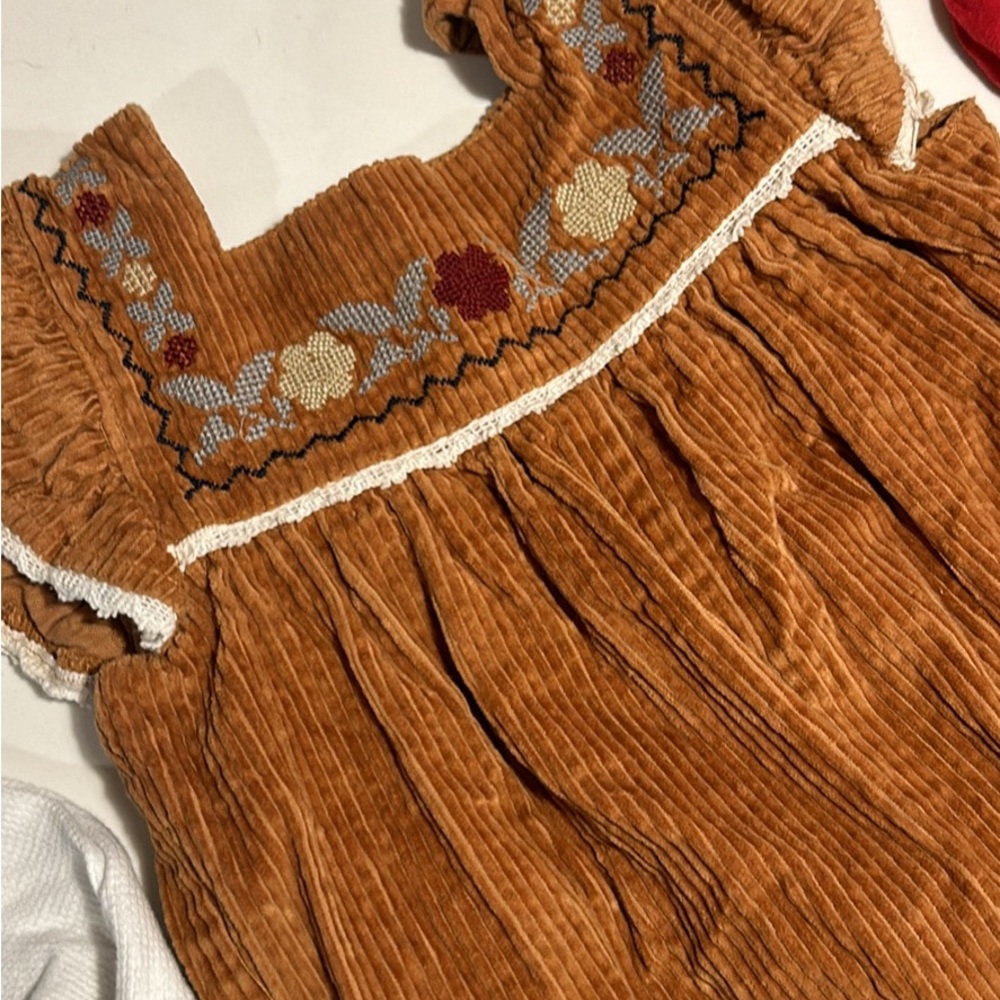 Girls 4t lotZara cord jumper 
Tea skirt
Mini Boden dress
Splendid dress
Leggings